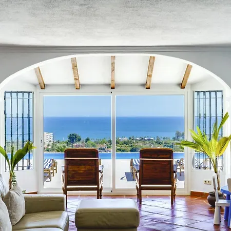 Casa Iris Holiday home